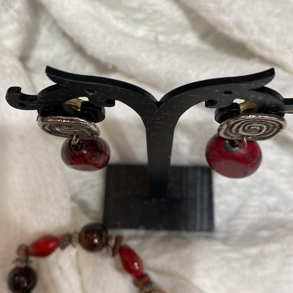 Howlite Ibis Jasper stones Vintage bracelet with Howlite and silver earrings - Picture 2 of 9